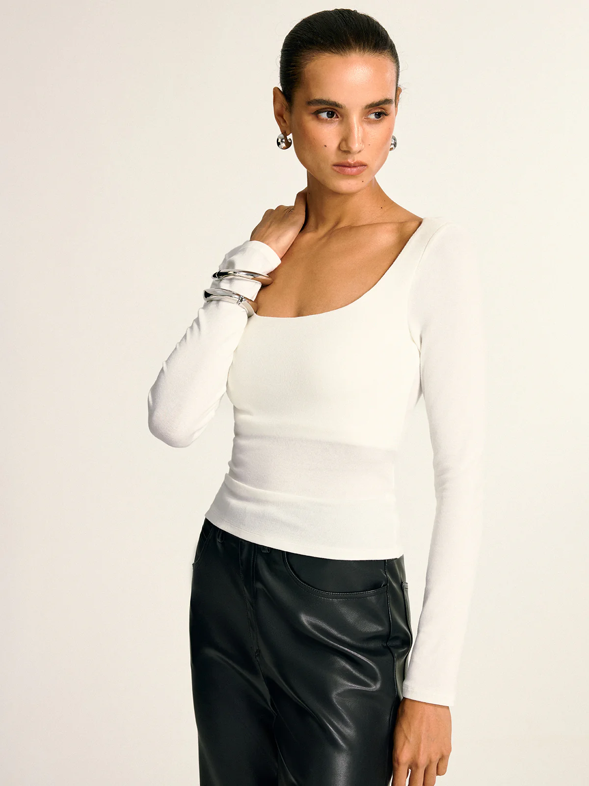 Bra-Free Slim Fit Low Neck Long Sleeve Top - Wholesalesil