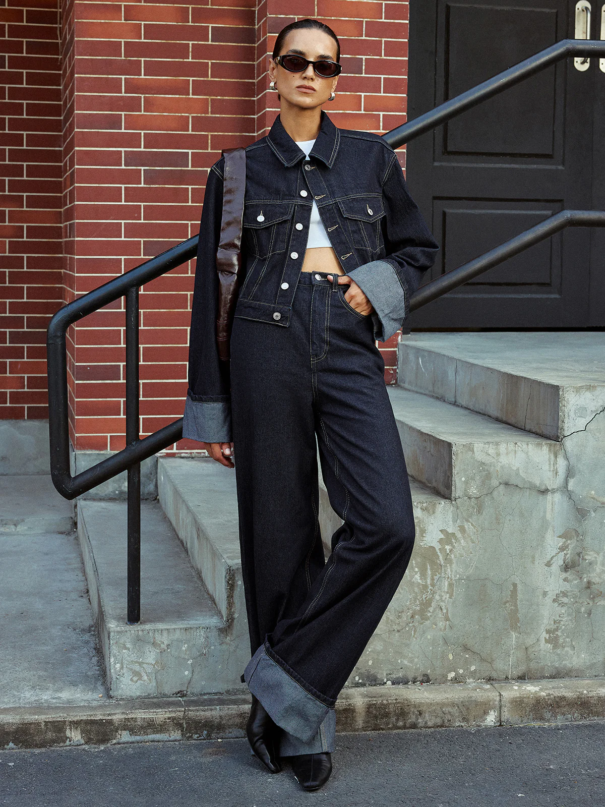 High-Waist Cuffed Wide-Leg Jeans - Wholesalesil