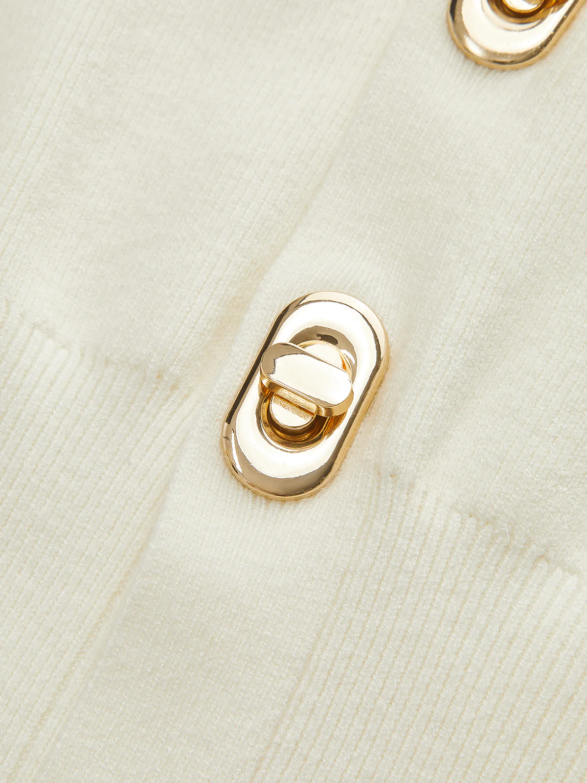 Metal Buttons Knit Vest - Wholesalesil