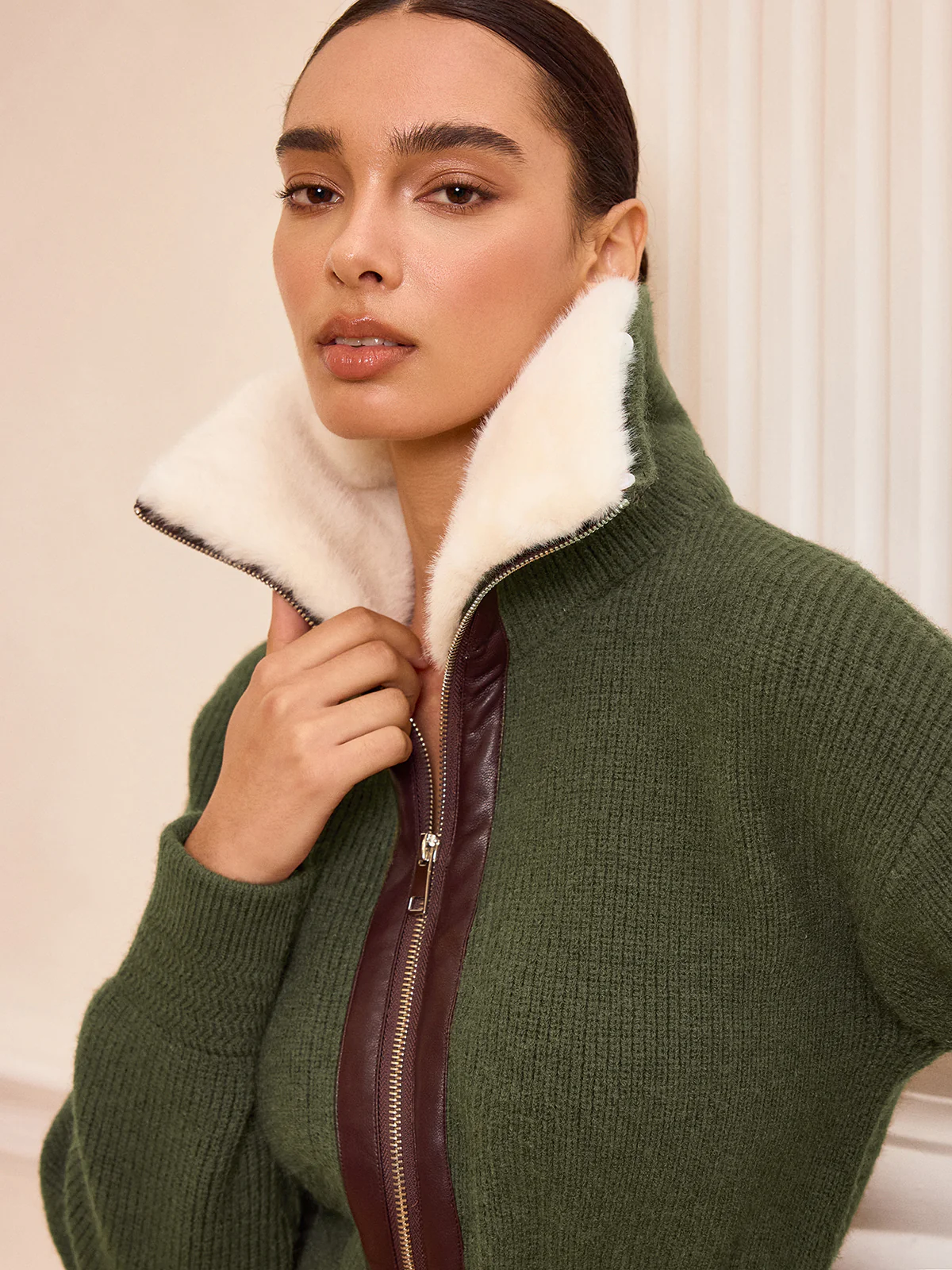 Faux Fur Collar Zip-Front Knit Outerwear - Wholesalesil
