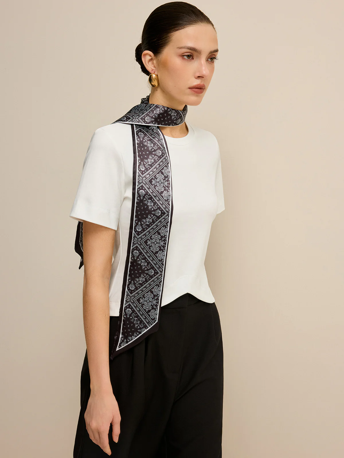Irregular Hem T-Shirt with Silk Scarf - Wholesalesil