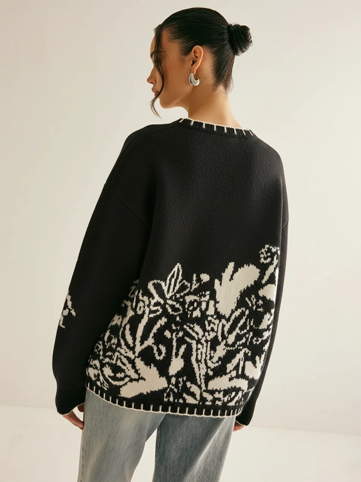 Floral Pattern V-Neck Sweater - Wholesalesil