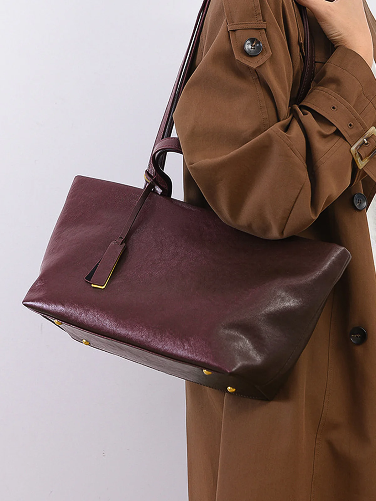 Faux Leather Large-Capacity Tote Bag - Wholesalesil