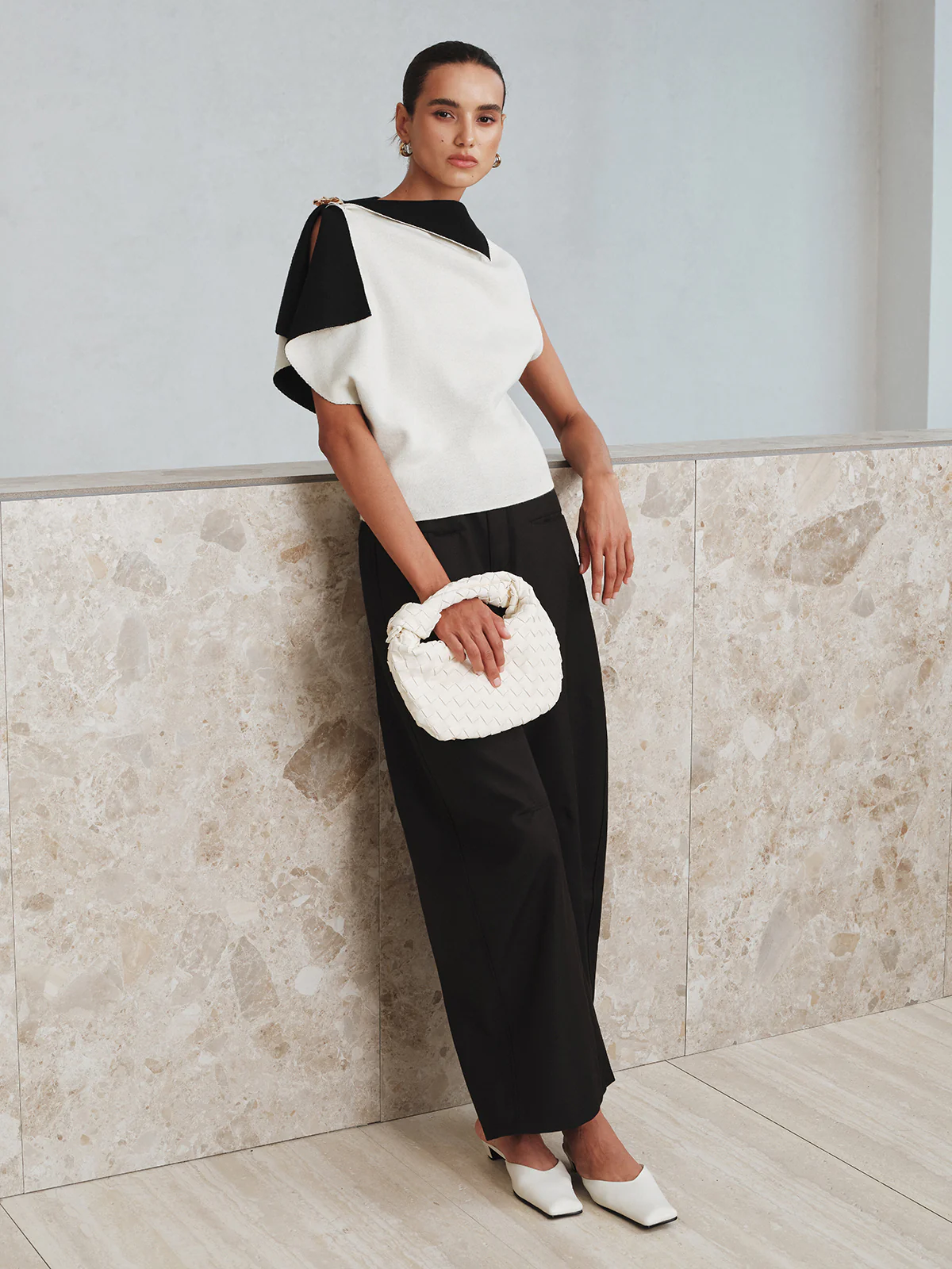 Asymmetric Color-Block Knit Top - Wholesalesil