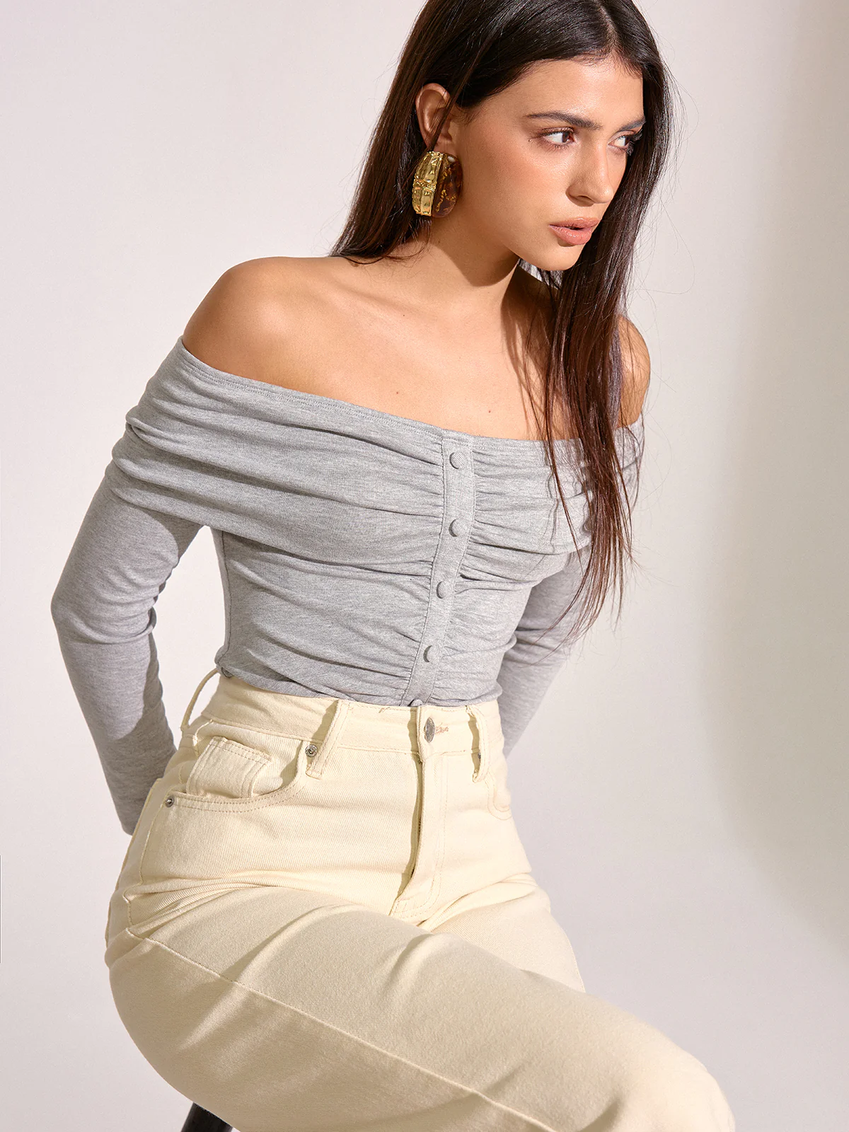 Off-Shoulder Ruched Long Sleeve T-Shirt - Wholesalesil