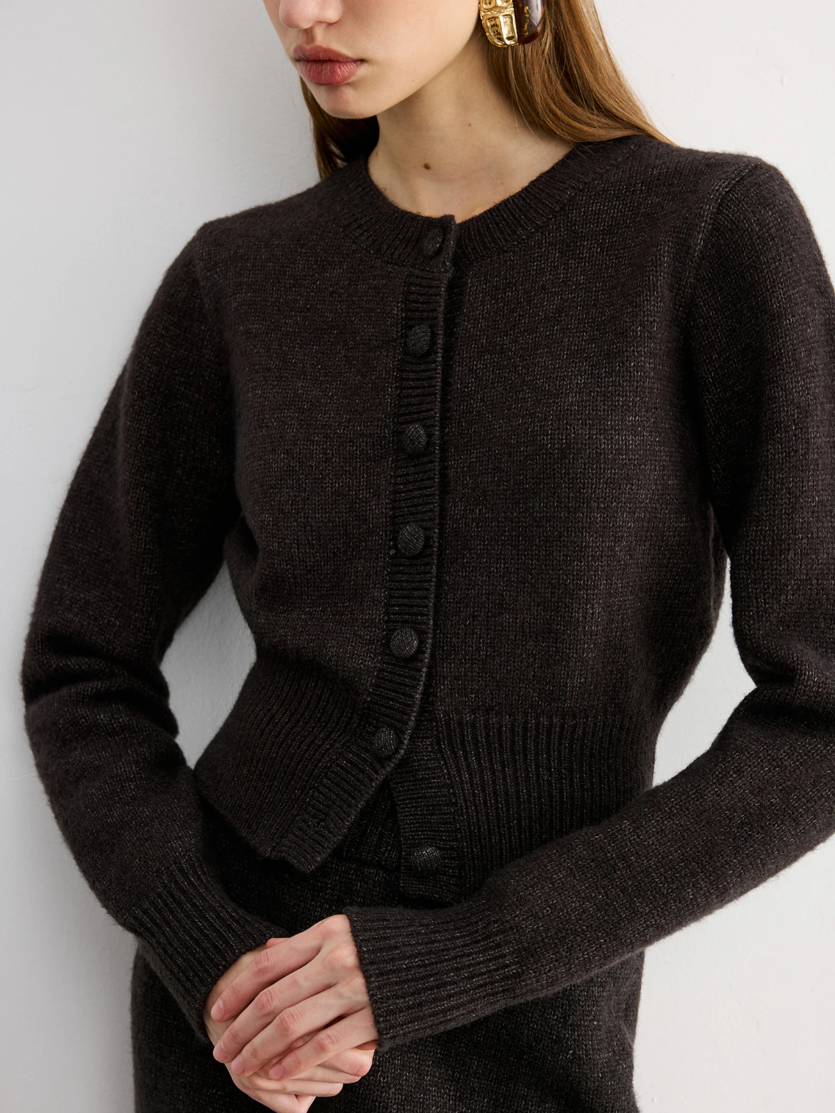 Slim-Fit Knit Cardigan and Mini Skirt Set - Wholesalesil