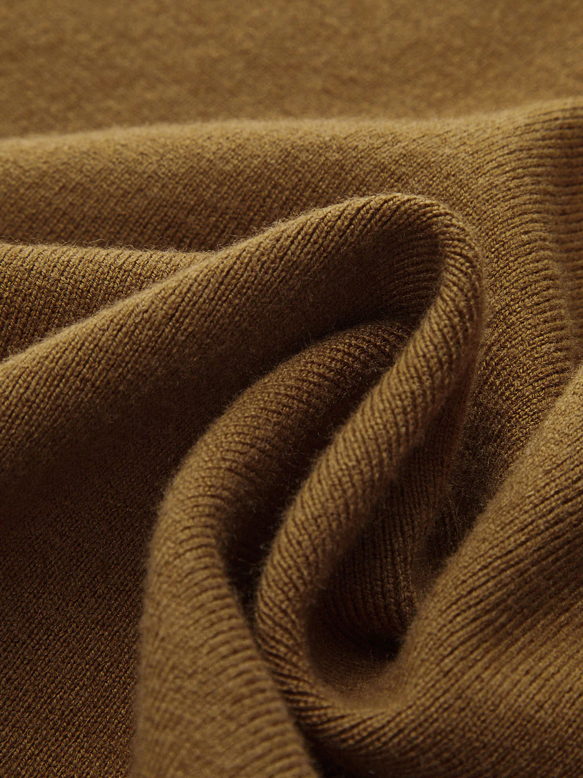 Knitted Cinched Top with Emphasised Shoulders - Wholesalesil