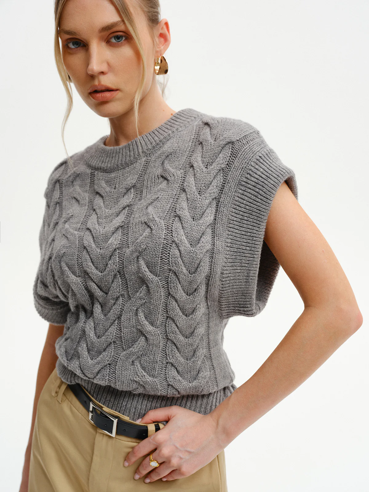 Cable-Knit Cap Sleeve Sweater Vest - Wholesalesil