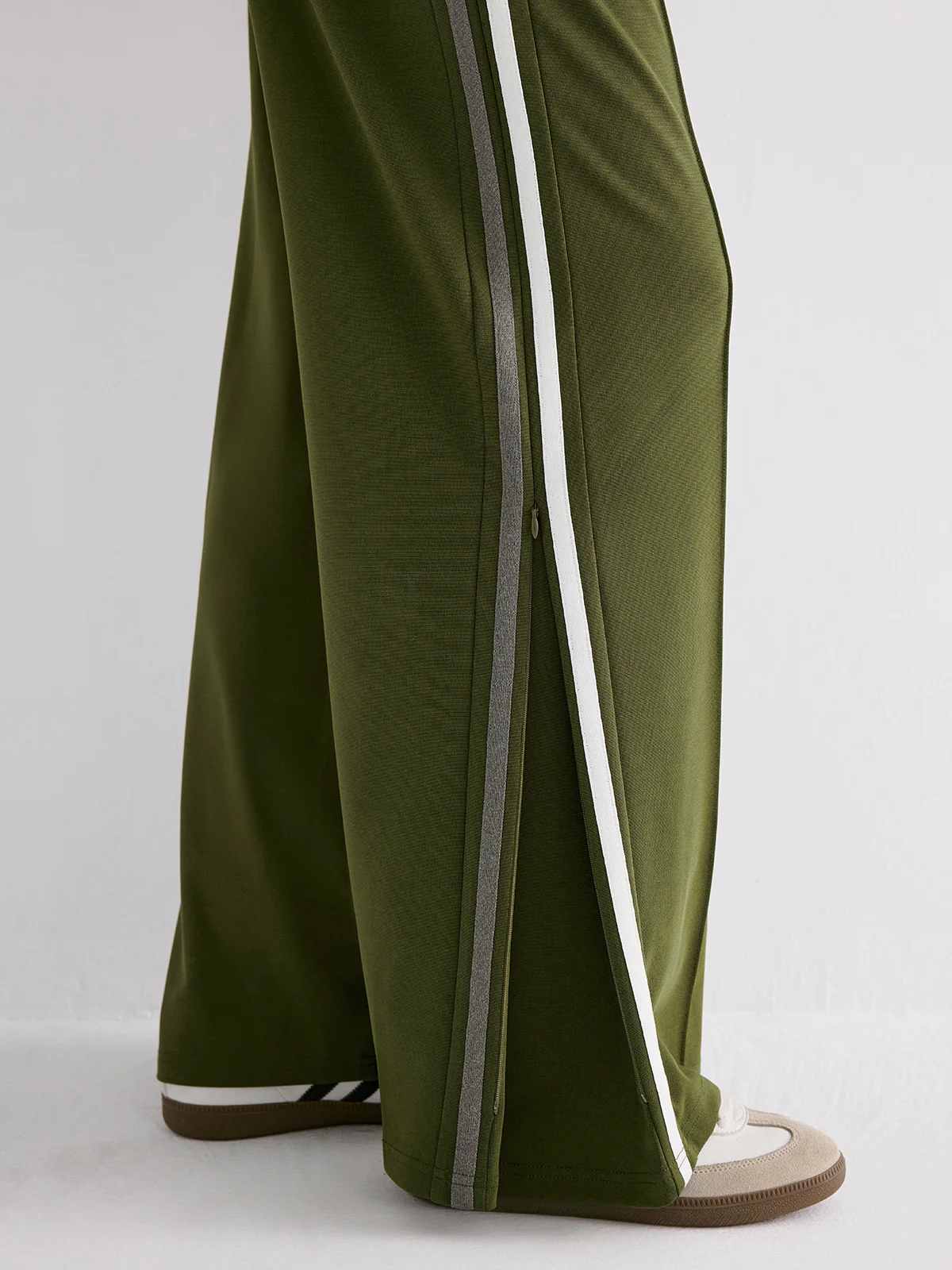Side Stripe Slit Sweatpants - Wholesalesil